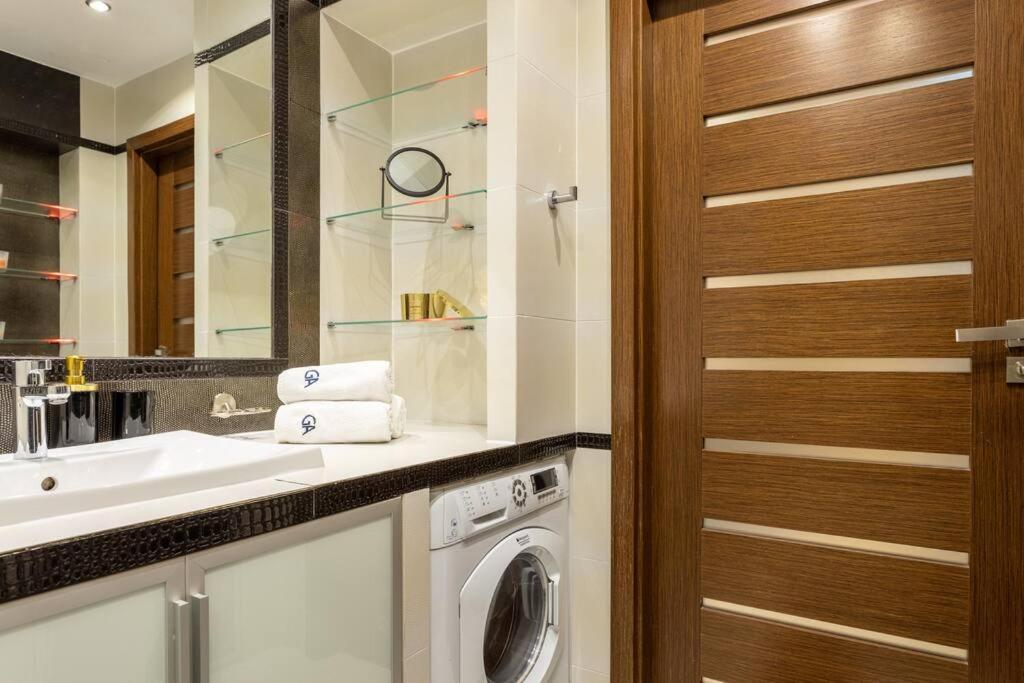 Urban Chic - One Bedroom -luxury - Grzybowska 5 Warschau