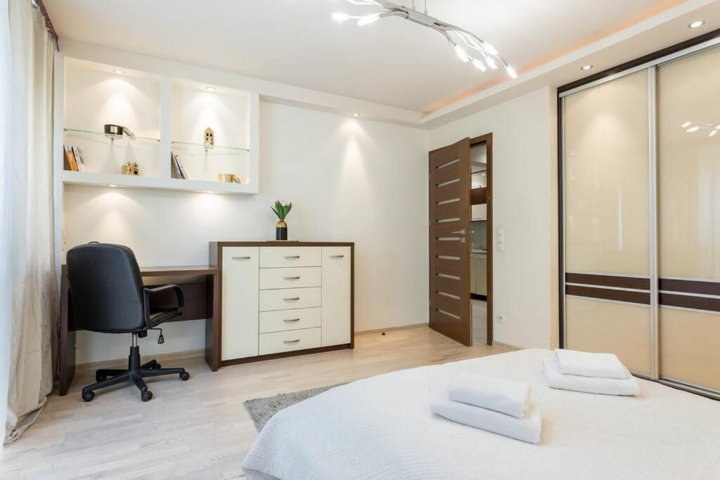 Urban Chic - One Bedroom -luxury - Grzybowska 5 Warszawa
